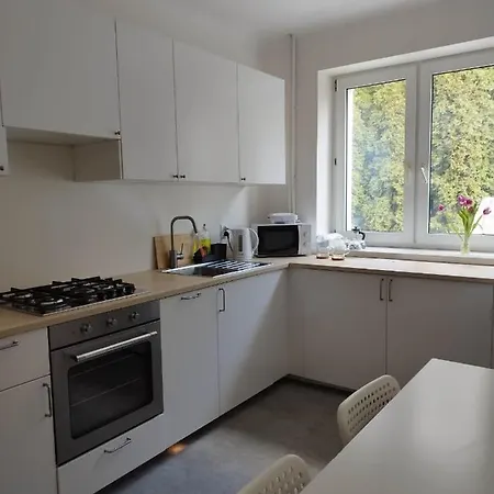 Pokoje, Na Wlochach, Ul. Nieduza * Warsaw