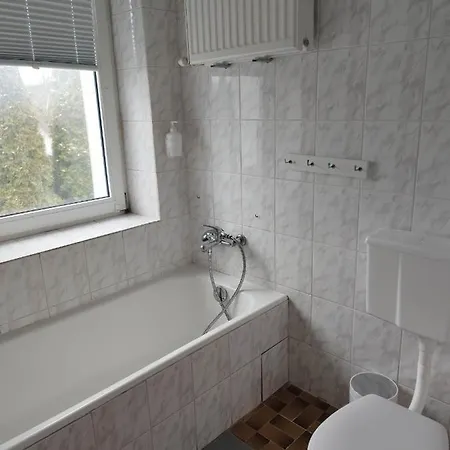 Homestay Pokoje, Na Wlochach, Ul. Nieduza Warsaw